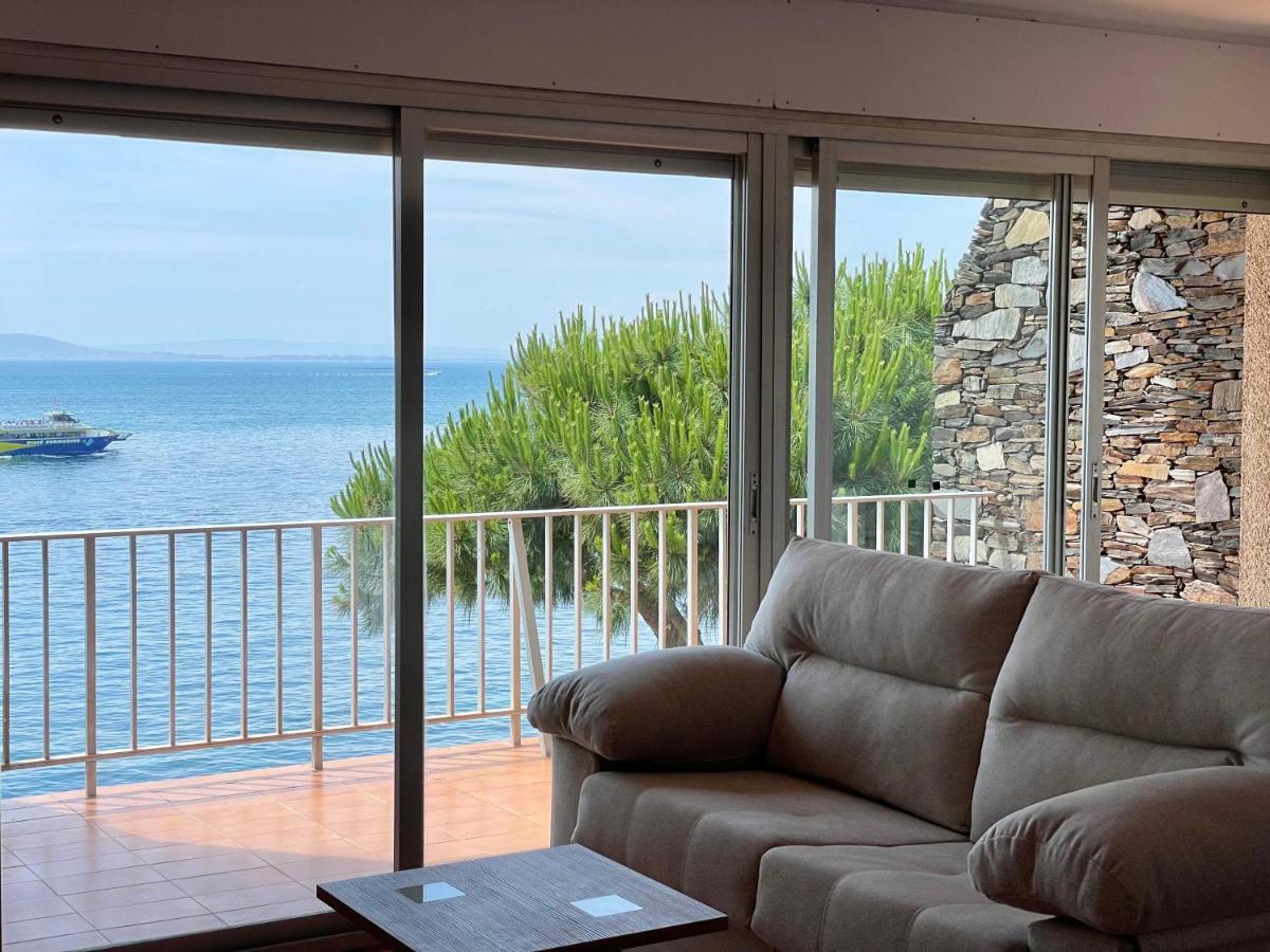 Luminoso Apartamento Frente Al Mar Con Piscina Roses Esterno foto